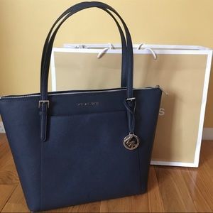 Michael Kors Toes Lg Navy